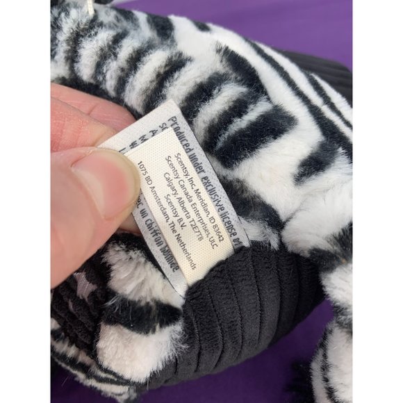 Scentsy Buddy 2012 Black and White Zebra Plush 9 inch Sitting - Picture 11 of 13